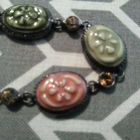 LIZ CLAIBORNE VINTAGE CABOCHON BRACELET - Picture 3 of 5